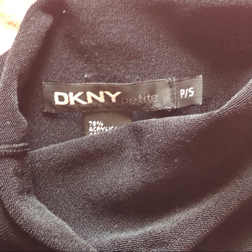 DKNY TOP S - Picture 2 of 2